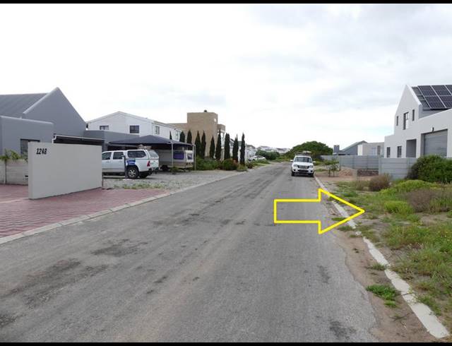 LAND FOR SALE IN BRITANNIA BAY